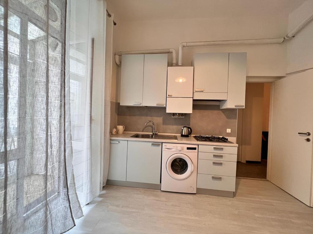 Savona Casa Vacanze Vicino Mare 3 Minuti Wifi Extérieur photo
