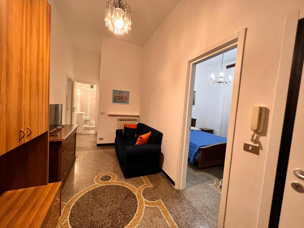 Savona Casa Vacanze Vicino Mare 3 Minuti Wifi Extérieur photo